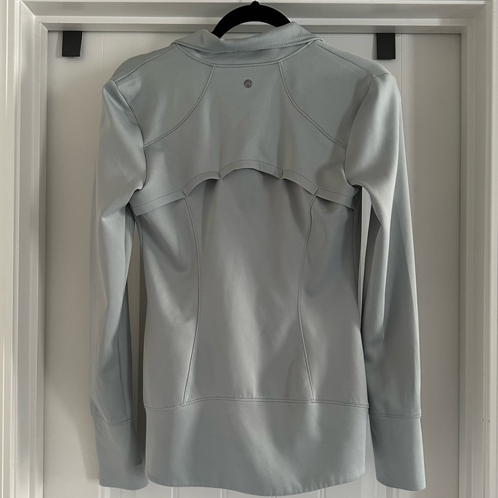 Apana activewear jacket. Size S.
